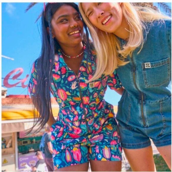 *WANTED Lucy & Yak Riley playsuits US 12 - Picture 3 of 3